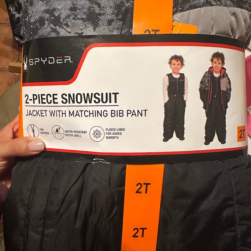 New with tag snowsuit 2T